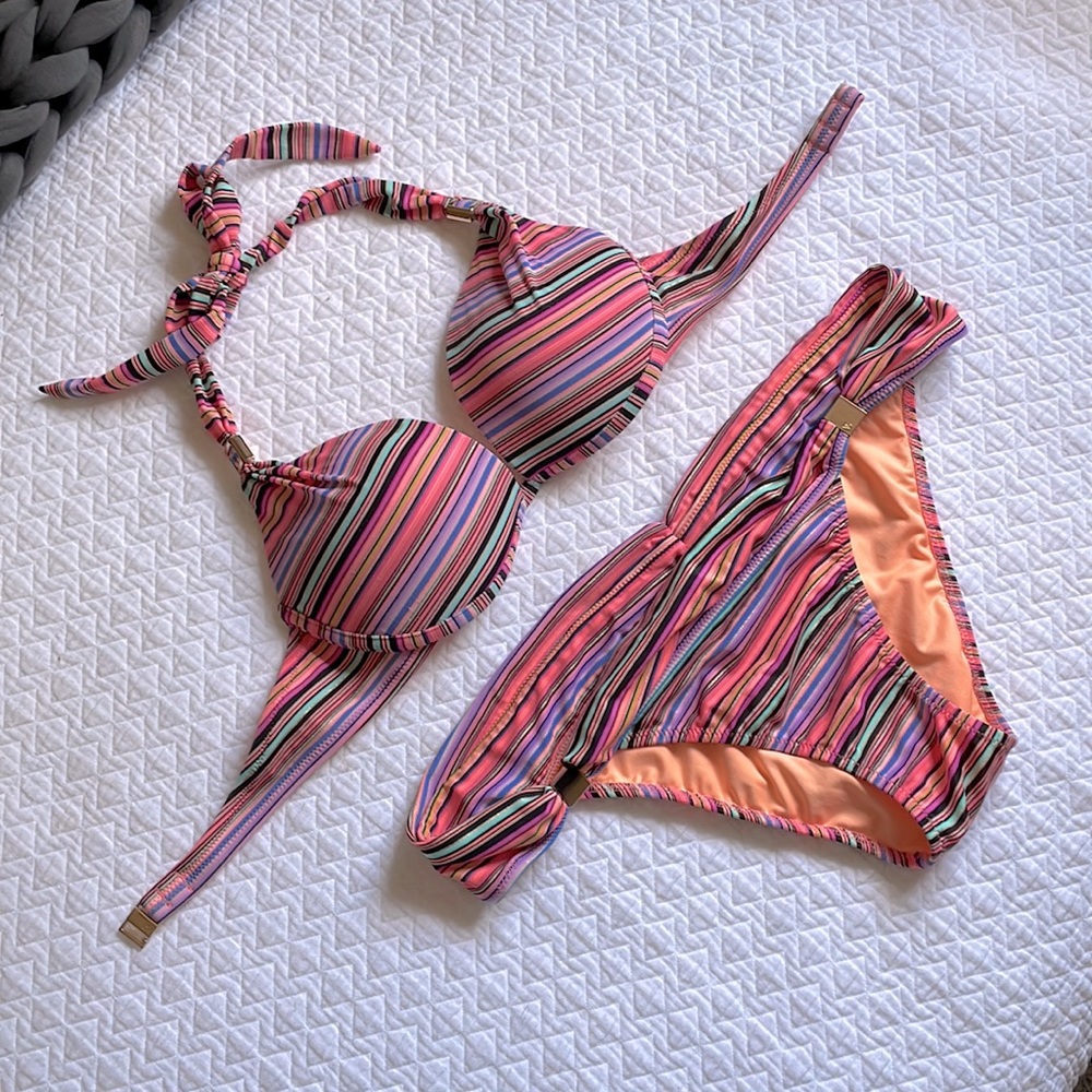 SALE ✨ Victoria’s Secret Padded Bikini